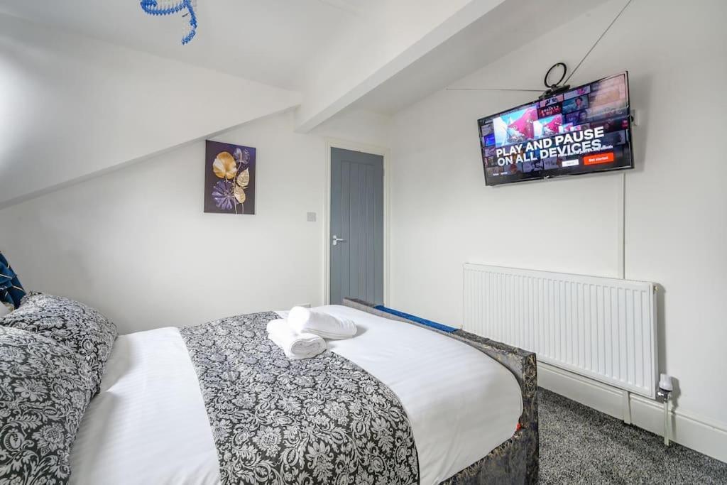 -16Pt- For Your Relaxed & Cosy Stay & Free Parking Лідс Екстер'єр фото