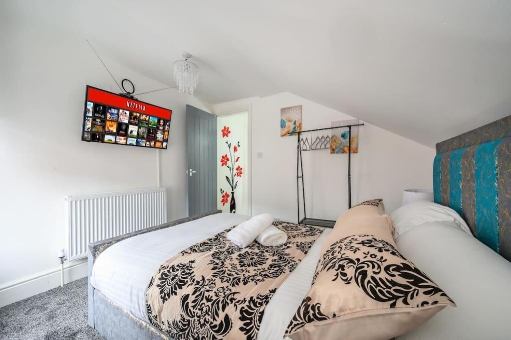-16Pt- For Your Relaxed & Cosy Stay & Free Parking Лідс Екстер'єр фото