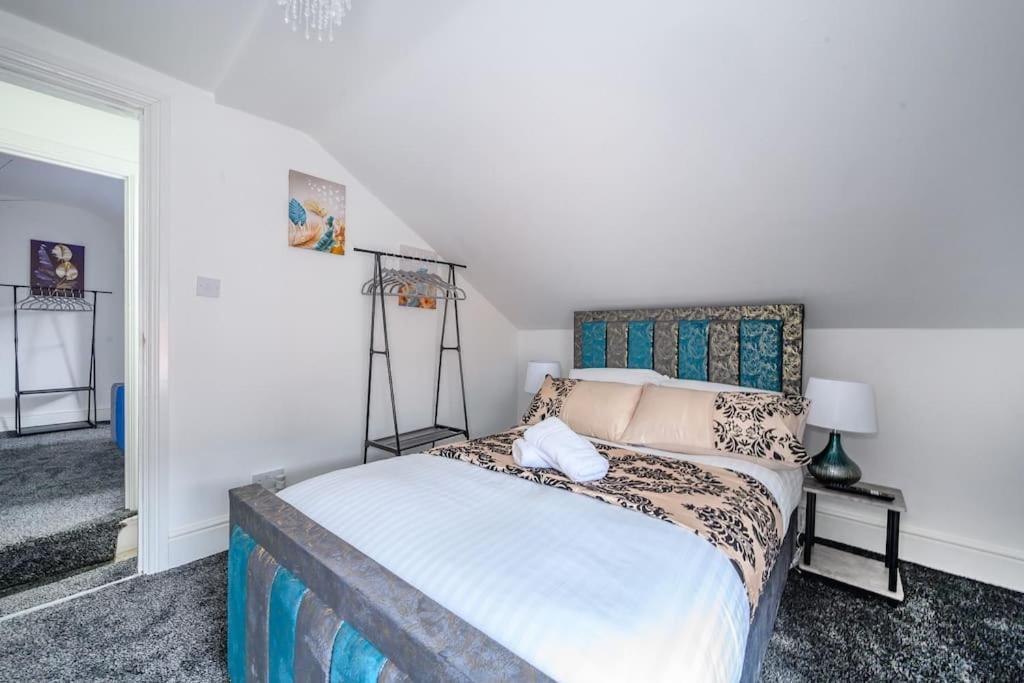 -16Pt- For Your Relaxed & Cosy Stay & Free Parking Лідс Екстер'єр фото