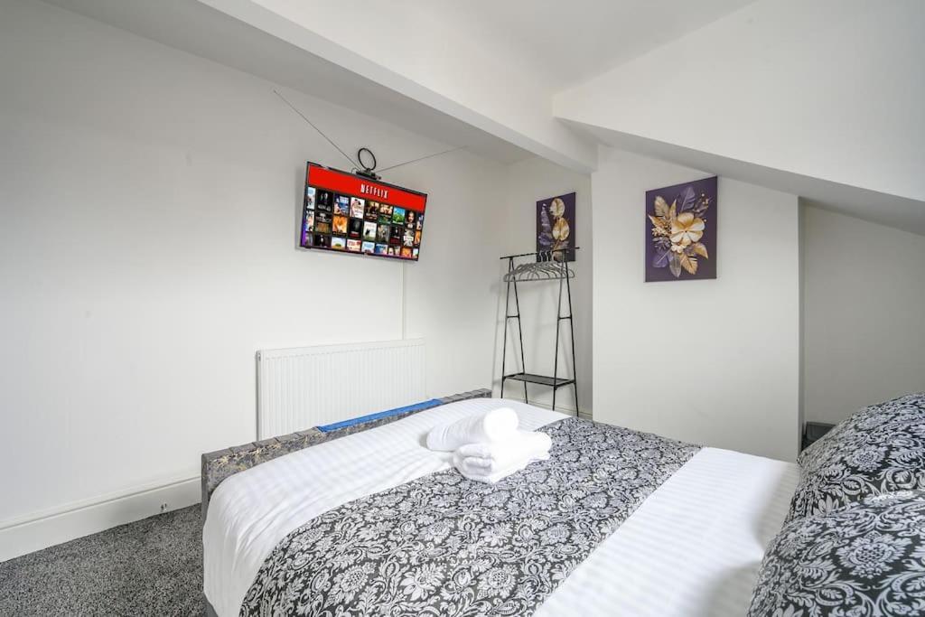 -16Pt- For Your Relaxed & Cosy Stay & Free Parking Лідс Екстер'єр фото